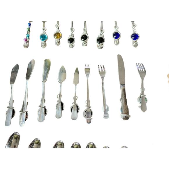 Lot 25 Jeweled Handle Spreaders Spoons Forks Mixed Brands Stainless Wire Wrap - Picture 6 of 8